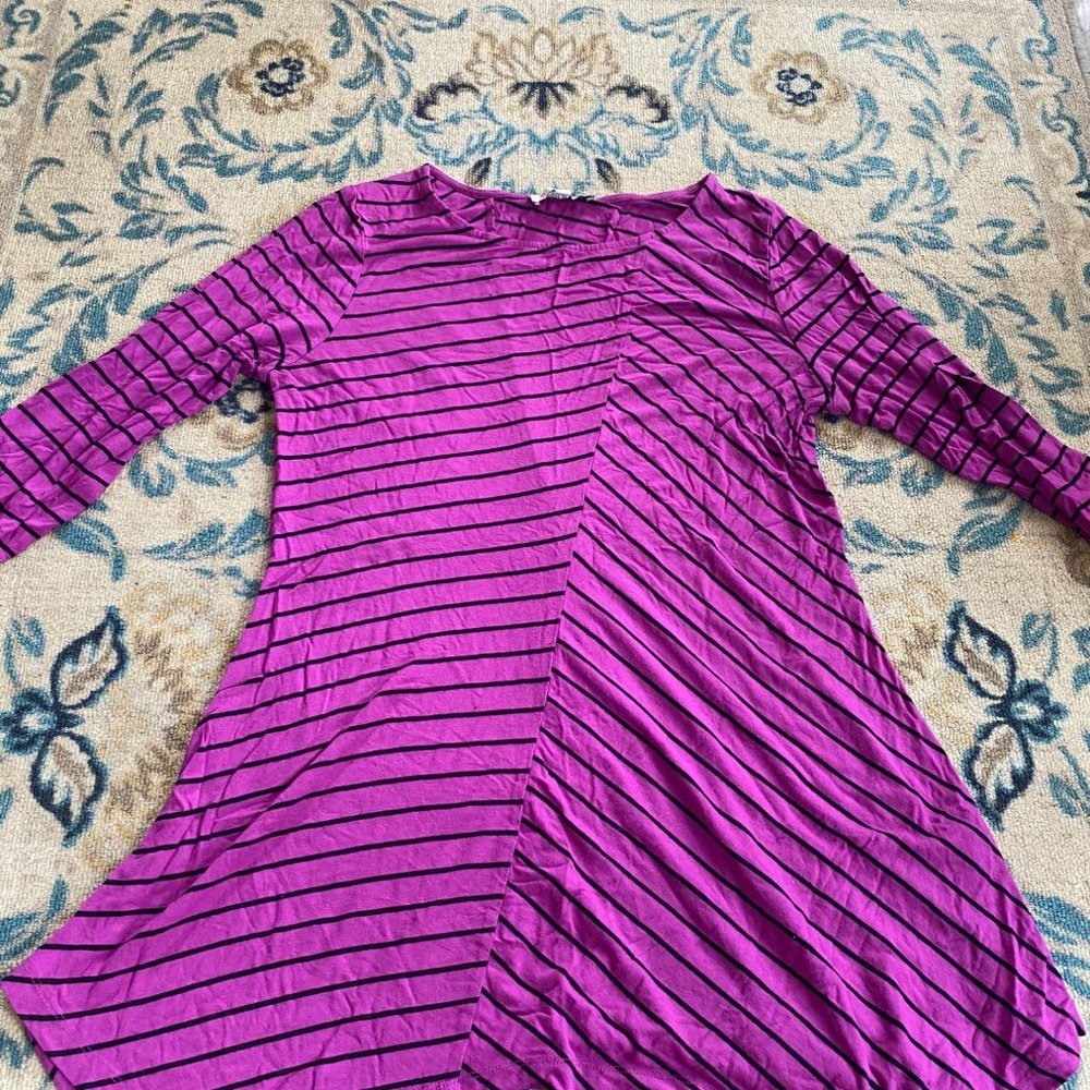 Chaus New York Women’s‎ Blouse Magenta Black Stripe
